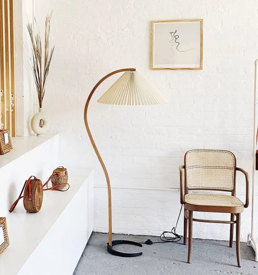 Caprani Floor Lamp - Yiarolight
