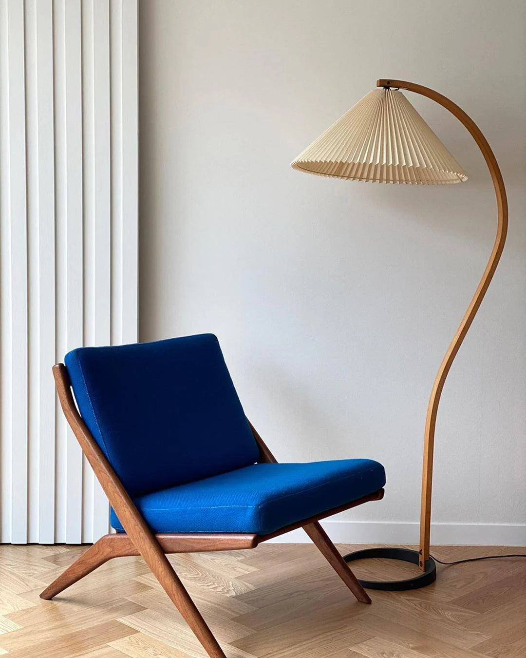 Caprani Floor Lamp - Yiarolight
