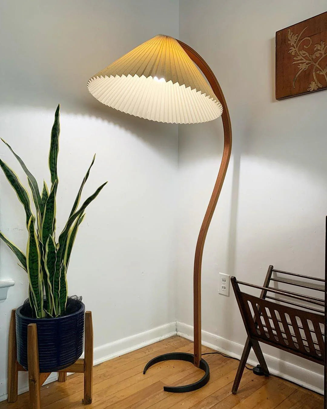 Caprani Floor Lamp - Yiarolight