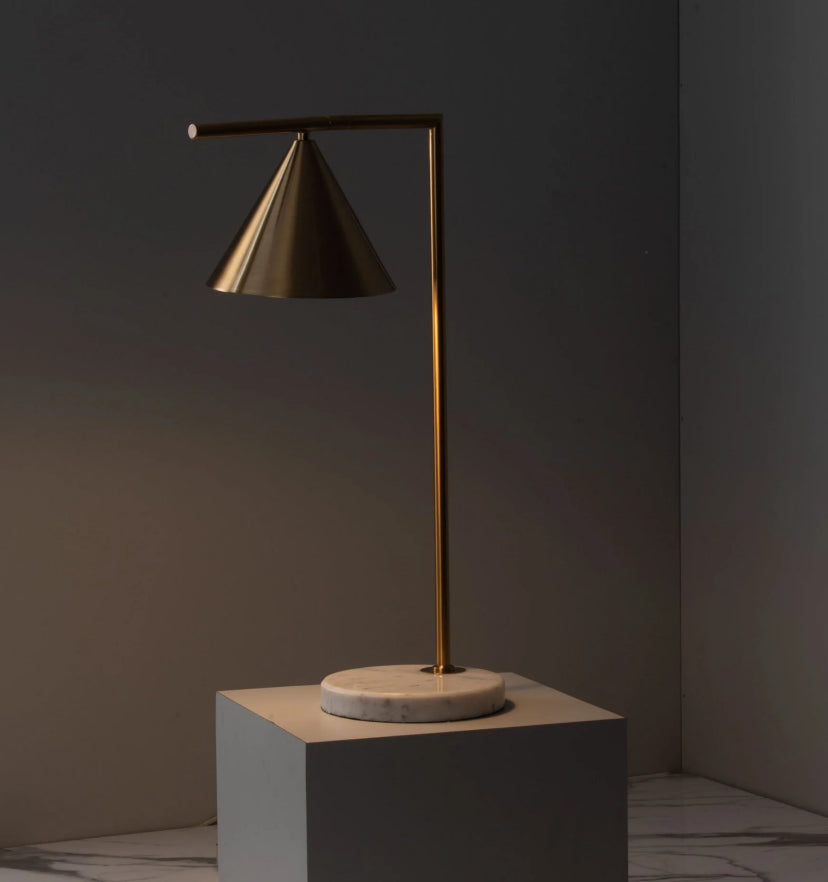 Captain Flint Table Lamp - Yiarolight