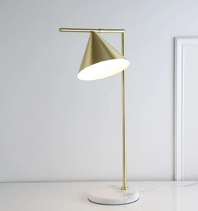 Captain Flint Table Lamp - Yiarolight
