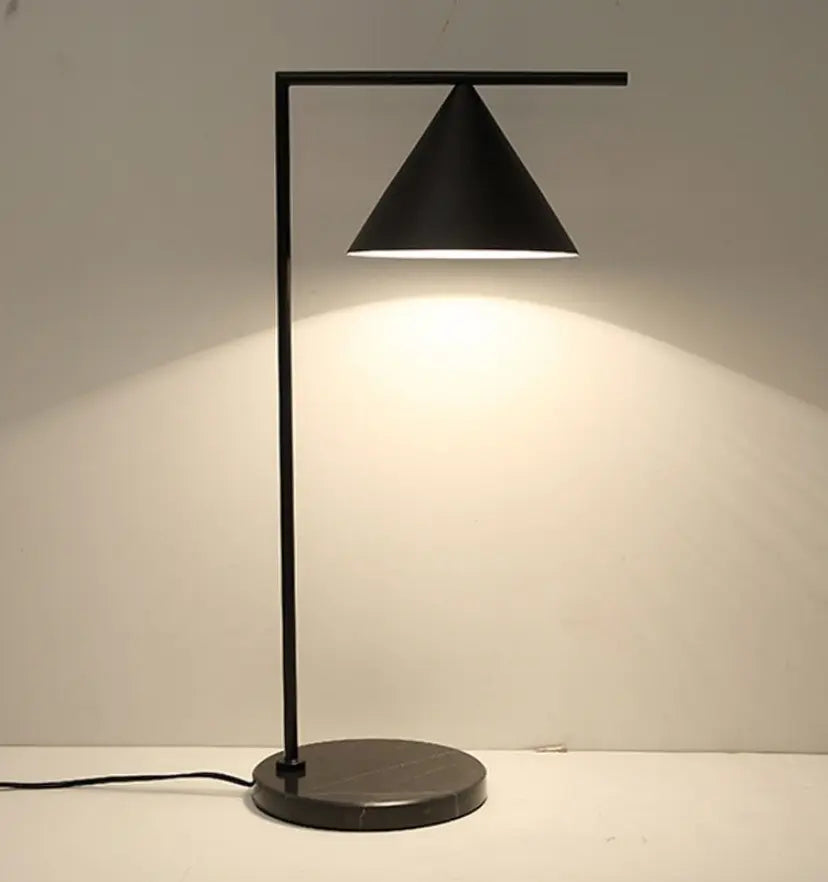 Captain Flint Table Lamp - Yiarolight