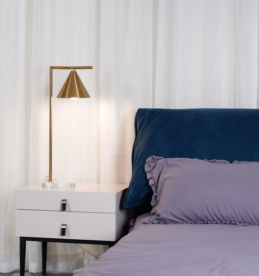 Captain Flint Table Lamp - Yiarolight