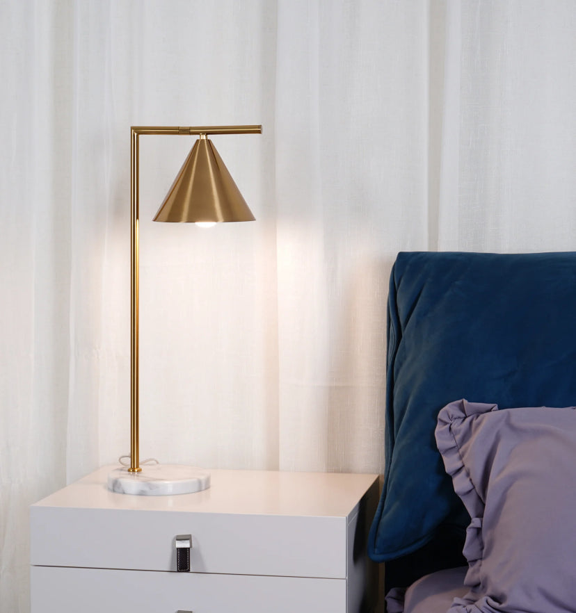 Captain Flint Table Lamp - Yiarolight