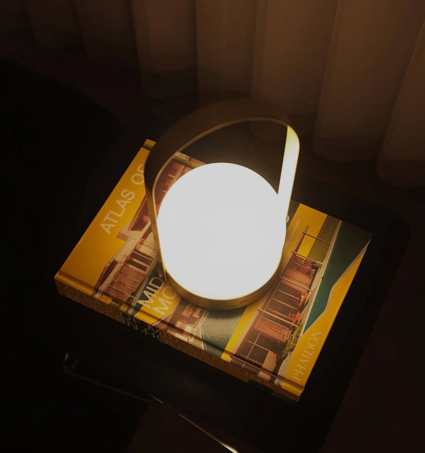 Carrie Built-in Battery Table Lamp - Yiarolight