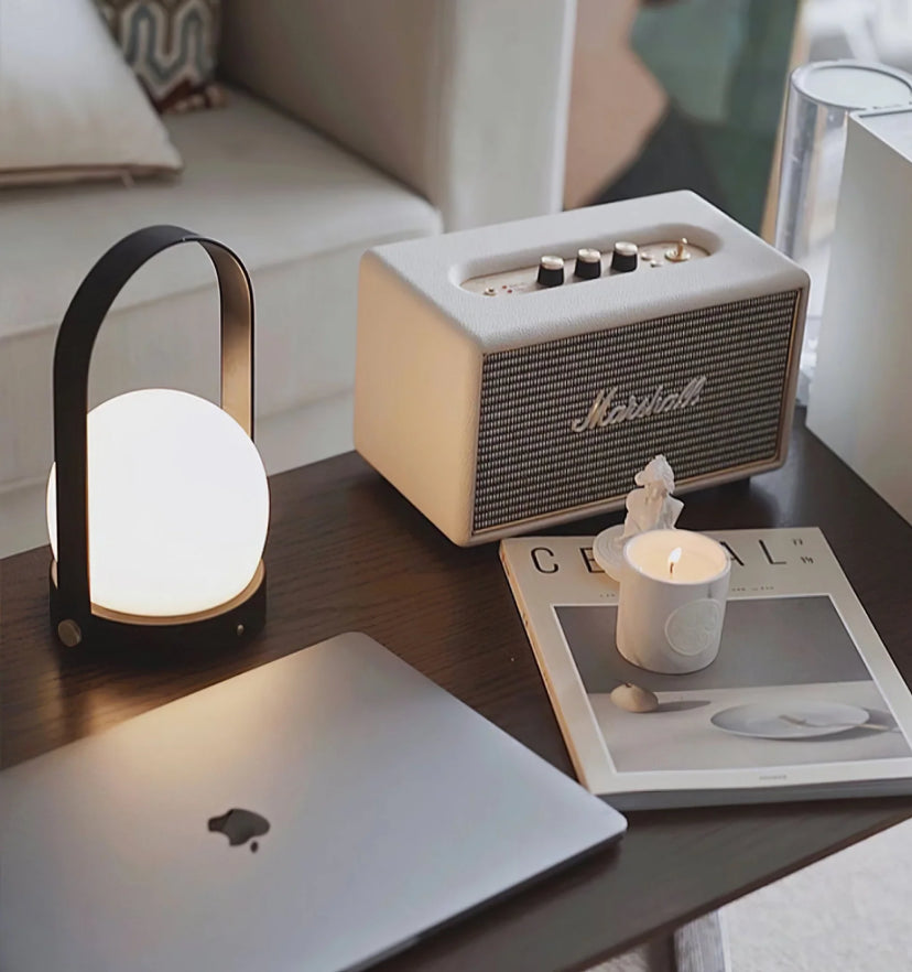 Carrie Built-in Battery Table Lamp - Yiarolight