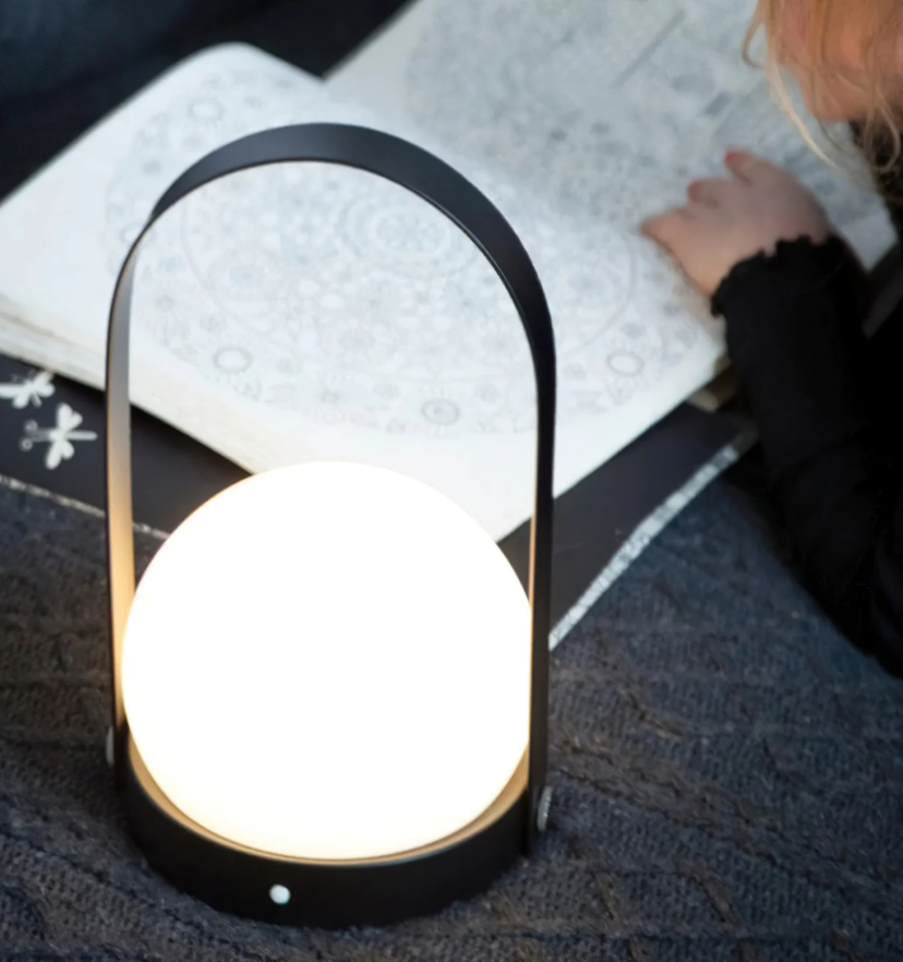 Carrie Built-in Battery Table Lamp - Yiarolight