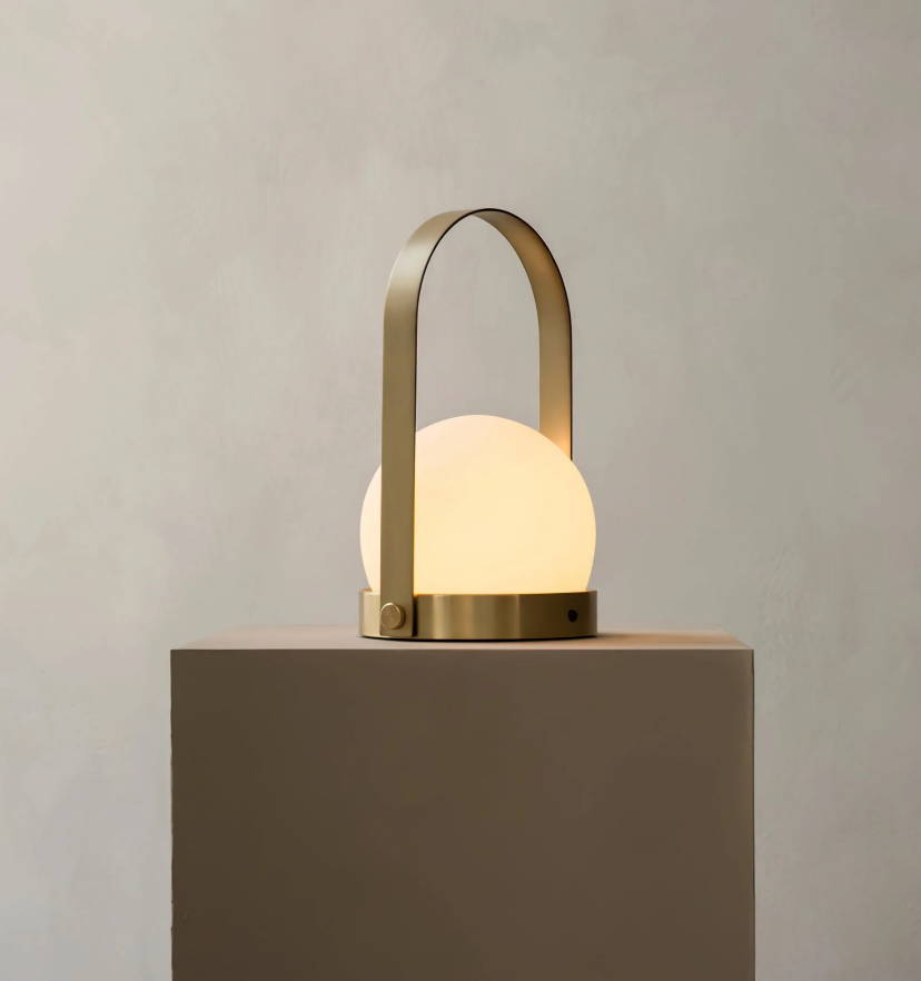 Carrie Built-in Battery Table Lamp - Yiarolight