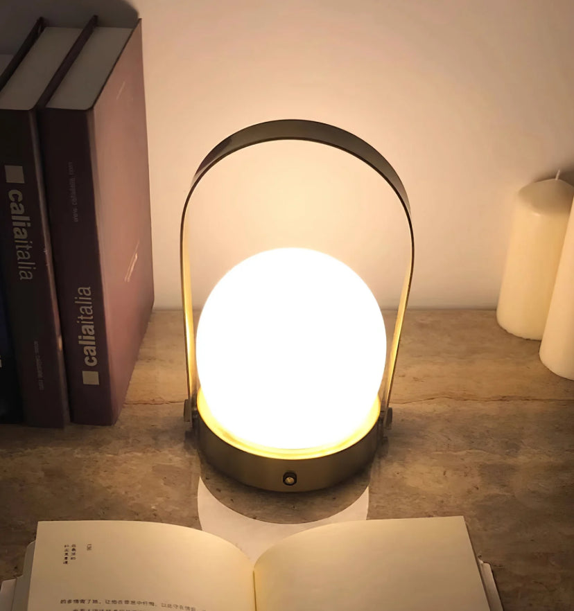 Carrie Built-in Battery Table Lamp - Yiarolight