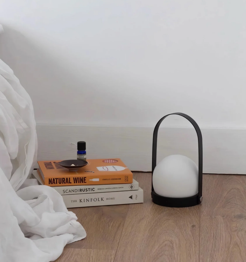 Carrie Built-in Battery Table Lamp - Yiarolight