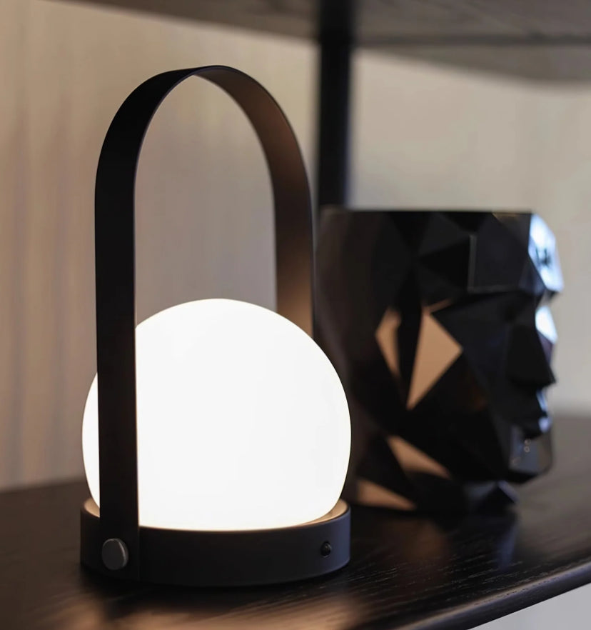 Carrie Built-in Battery Table Lamp - Yiarolight