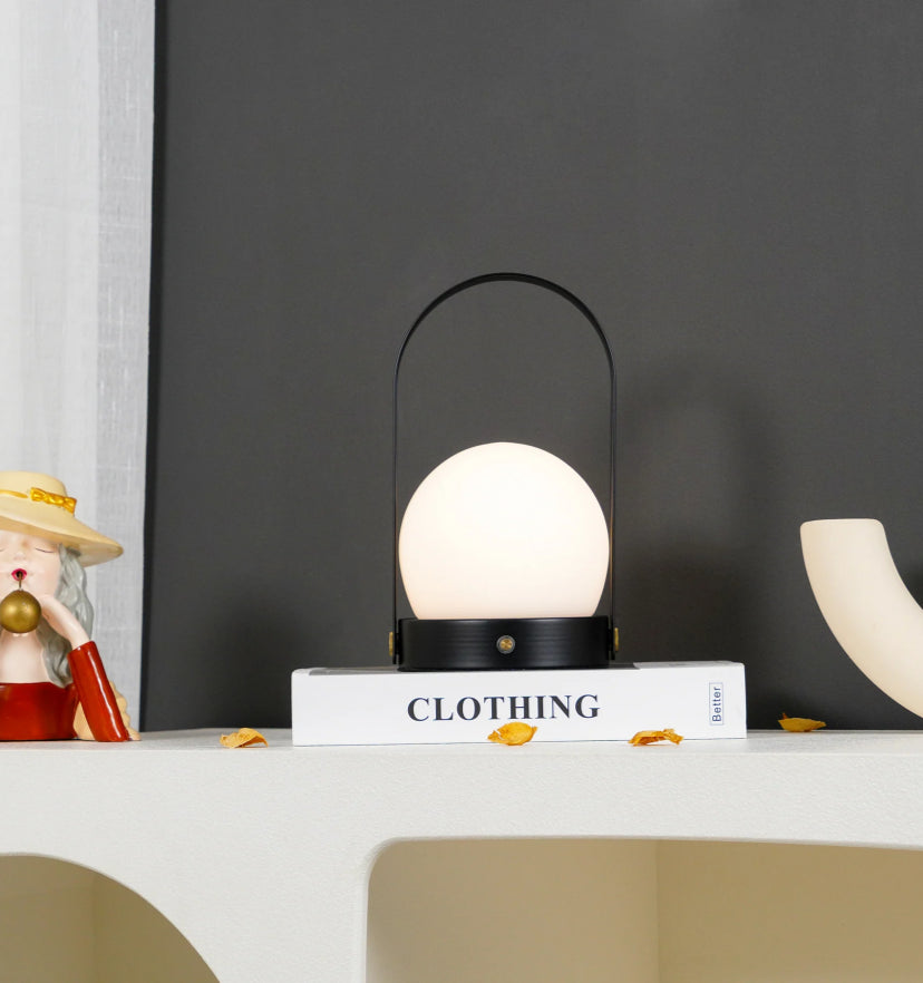 Carrie Built-in Battery Table Lamp - Yiarolight