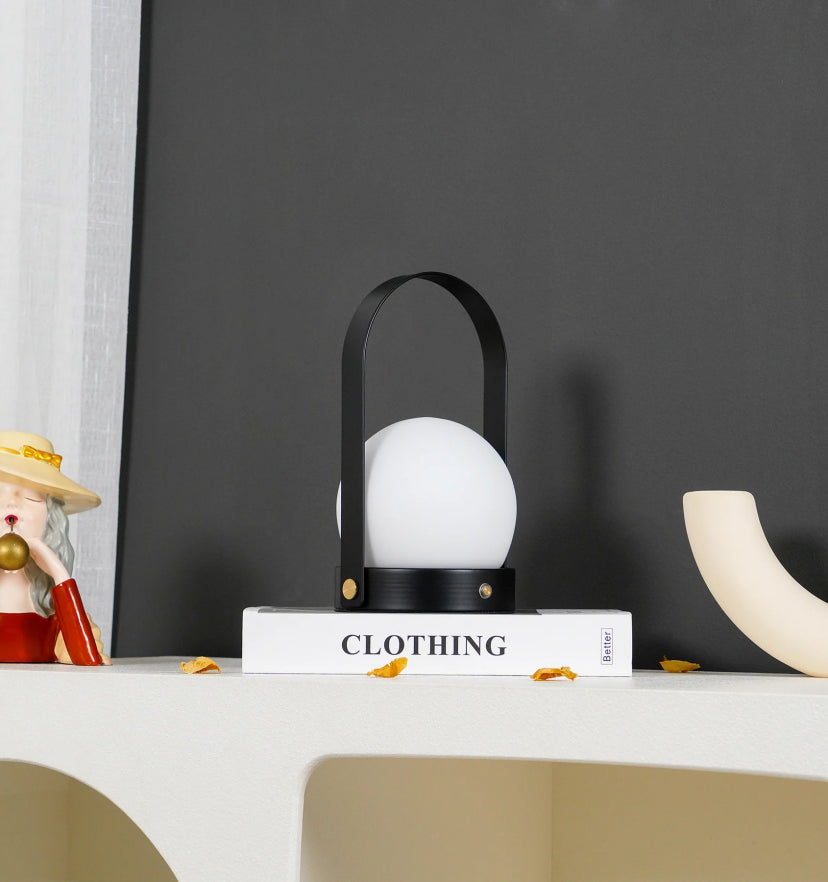 Carrie Built-in Battery Table Lamp - Yiarolight