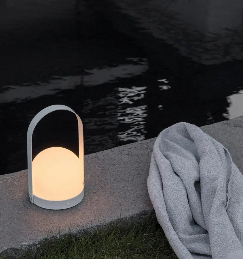 Carrie Built-in Battery Table Lamp - Yiarolight