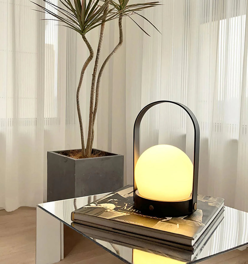 Carrie Built-in Battery Table Lamp - Yiarolight