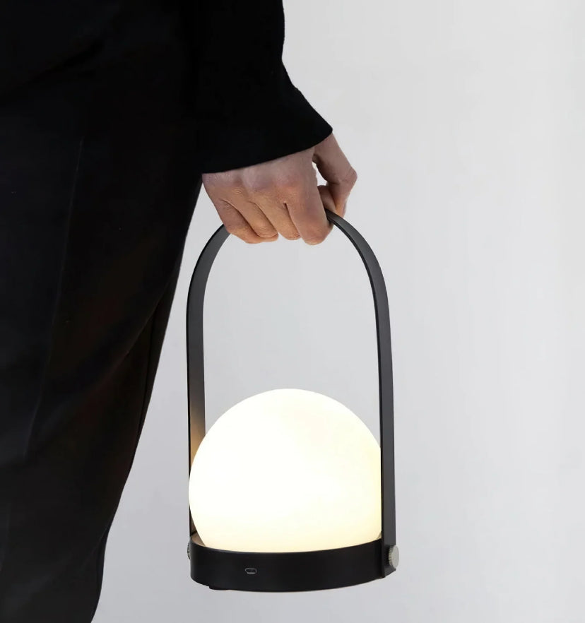 Carrie Built-in Battery Table Lamp - Yiarolight