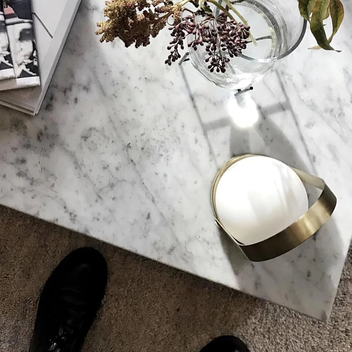 Carrie Built-in Battery Table Lamp - Yiarolight