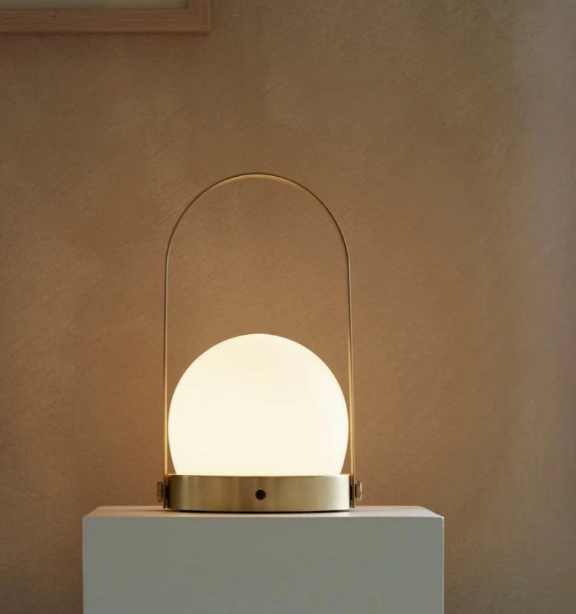 Carrie Built-in Battery Table Lamp - Yiarolight