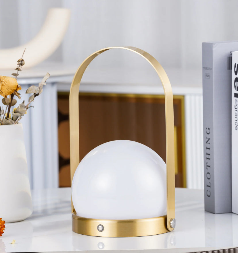 Carrie Built-in Battery Table Lamp - Yiarolight