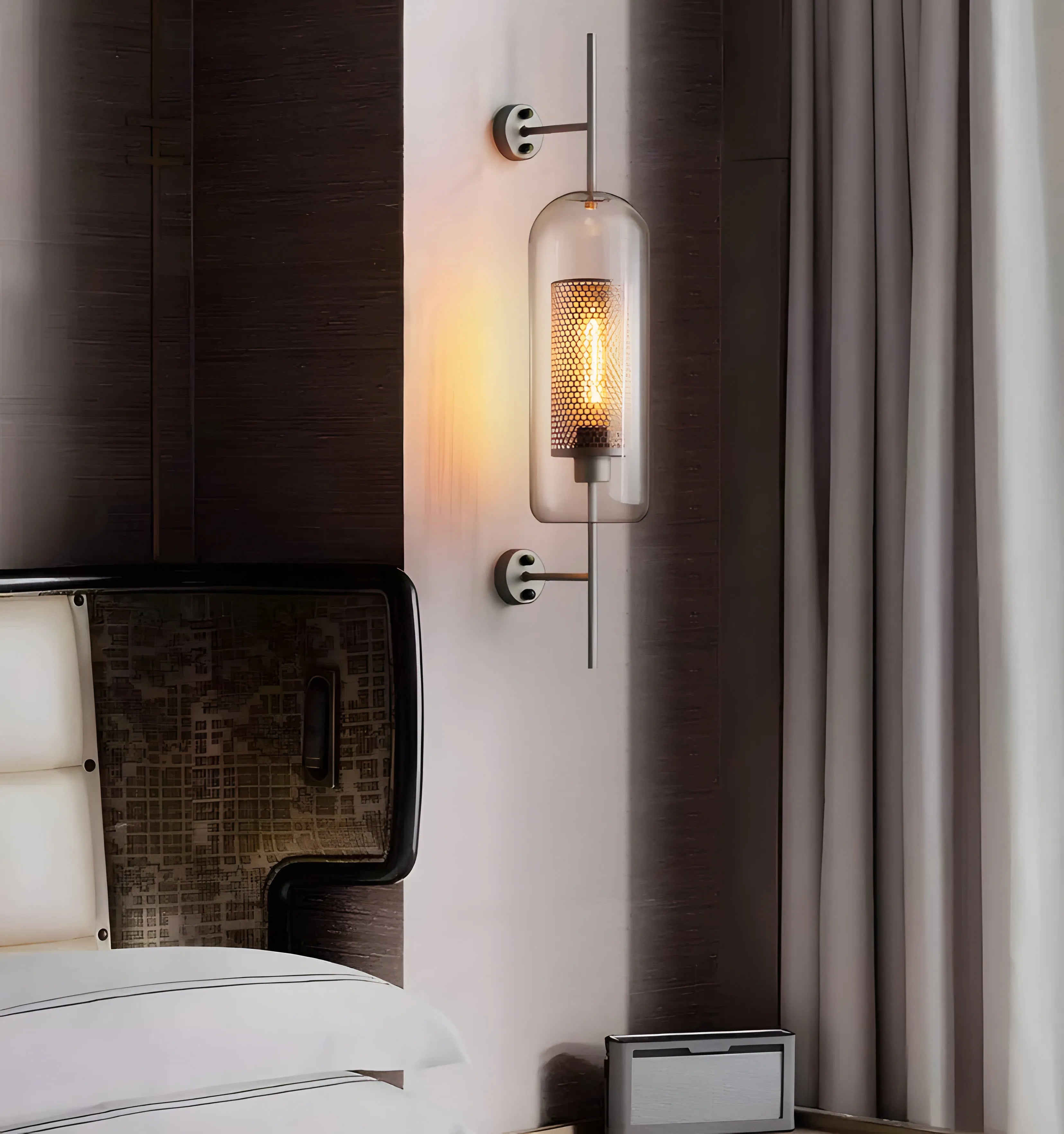 Chiswick Glass Wall Light - Yiarolight