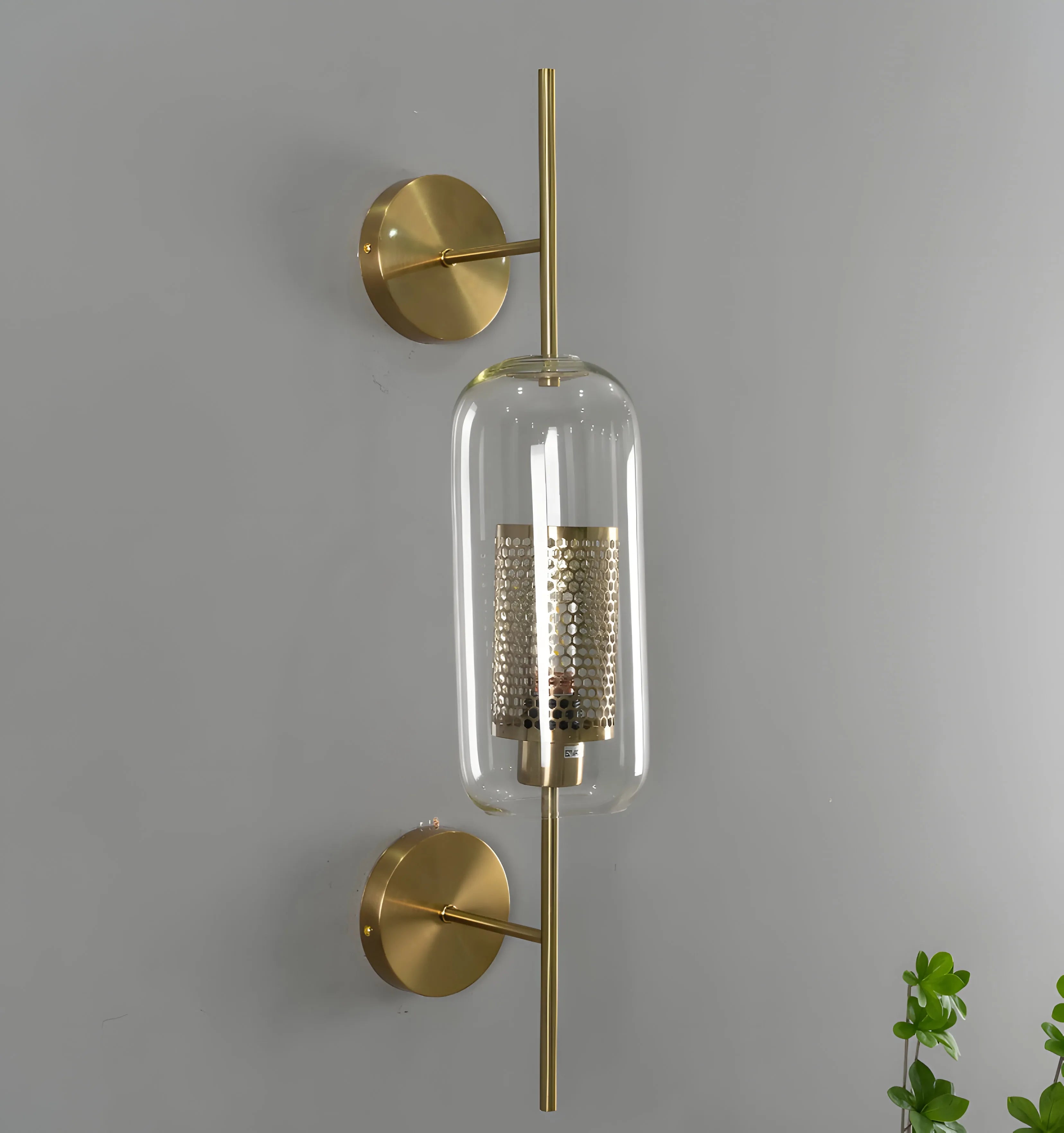 Chiswick Glass Wall Light - Yiarolight
