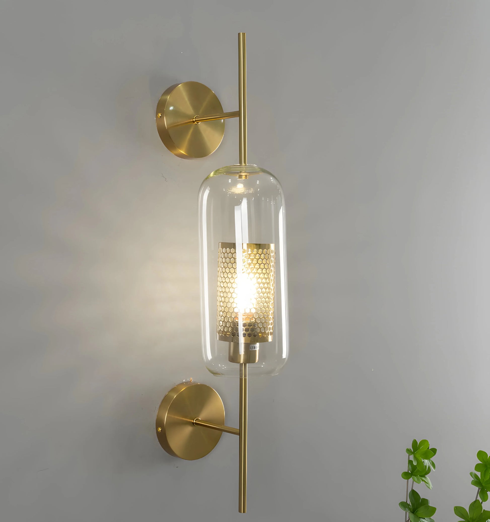 Chiswick Glass Wall Light - Yiarolight