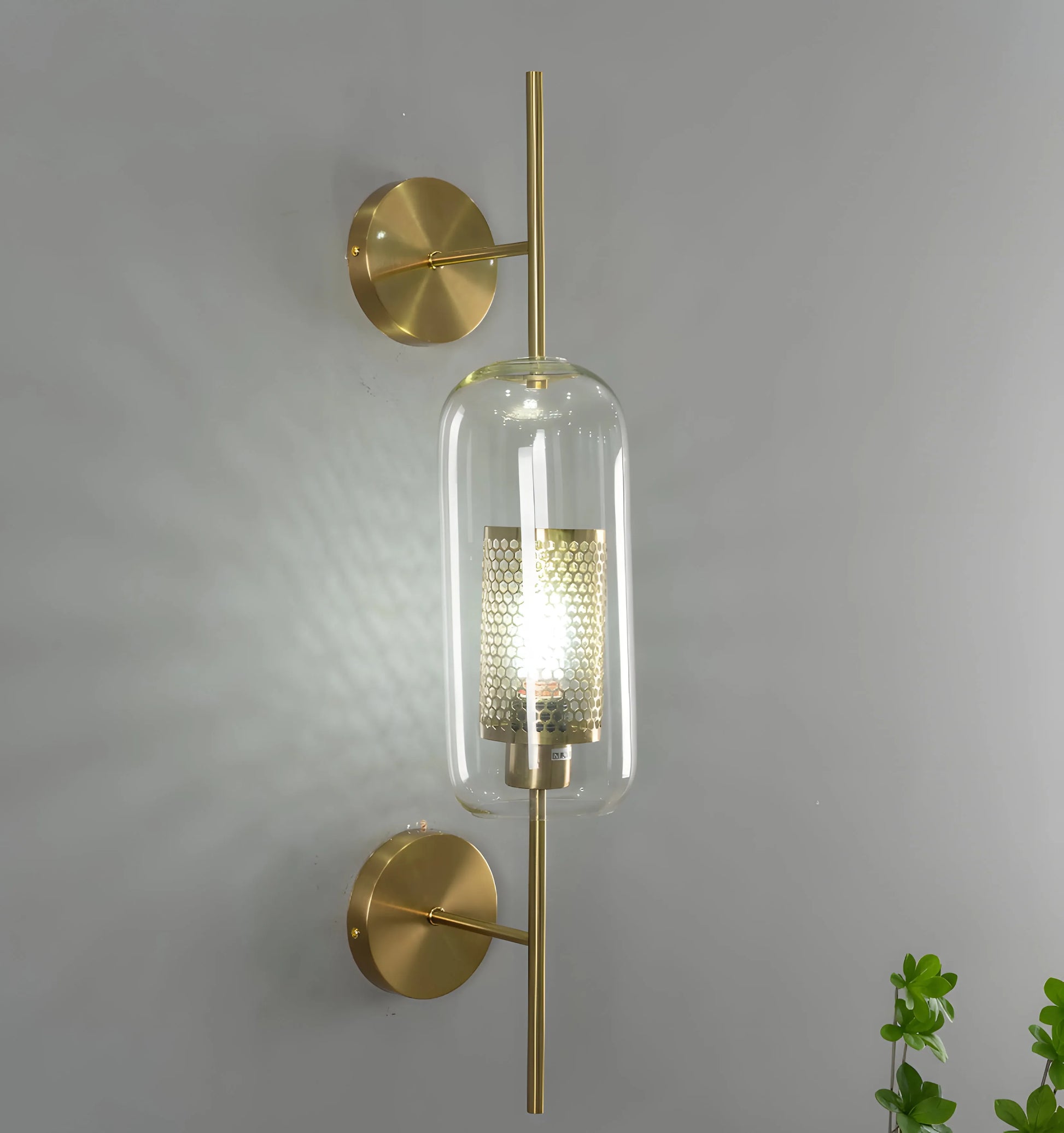 Chiswick Glass Wall Light - Yiarolight