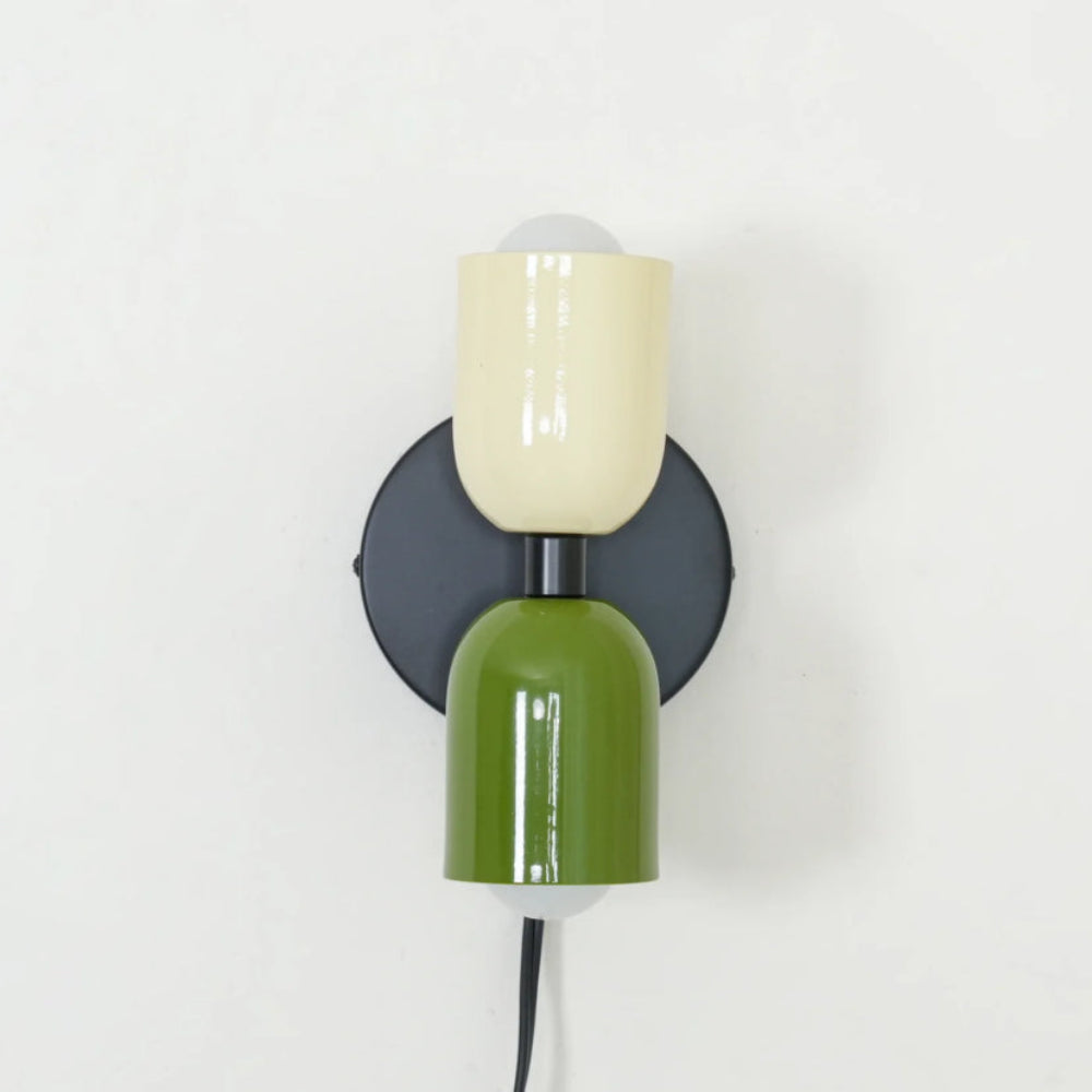 Couleur Double Plug In Wall Lamp - Yiarolight