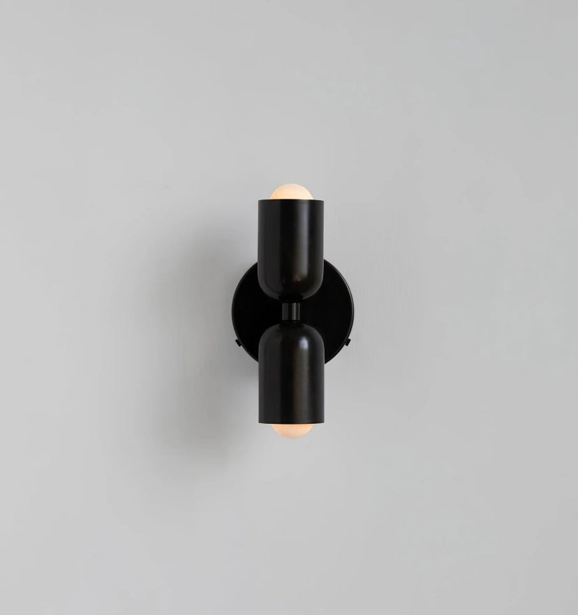 Couleur Double Plug In Wall Lamp - Yiarolight