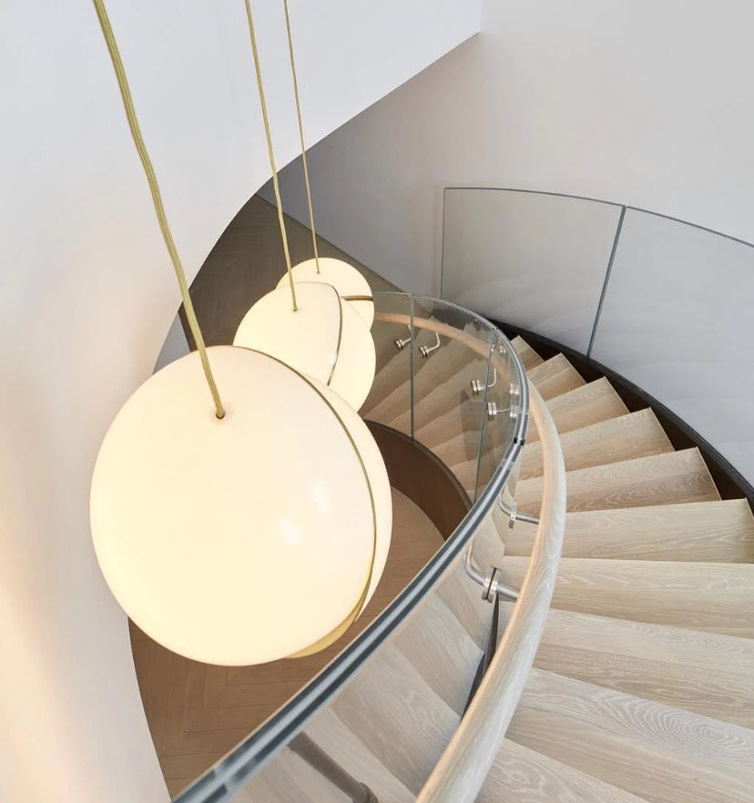 Crescent Pendant Lamp - Yiarolight