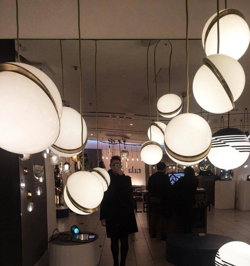 Crescent Pendant Lamp - Yiarolight