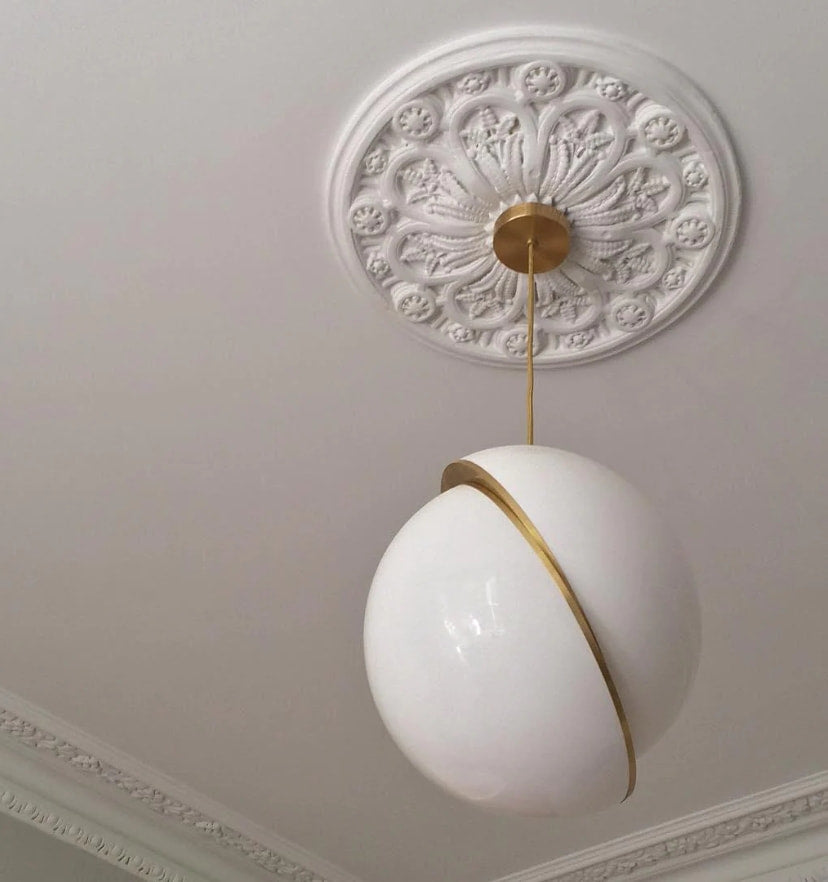 Crescent Pendant Lamp - Yiarolight