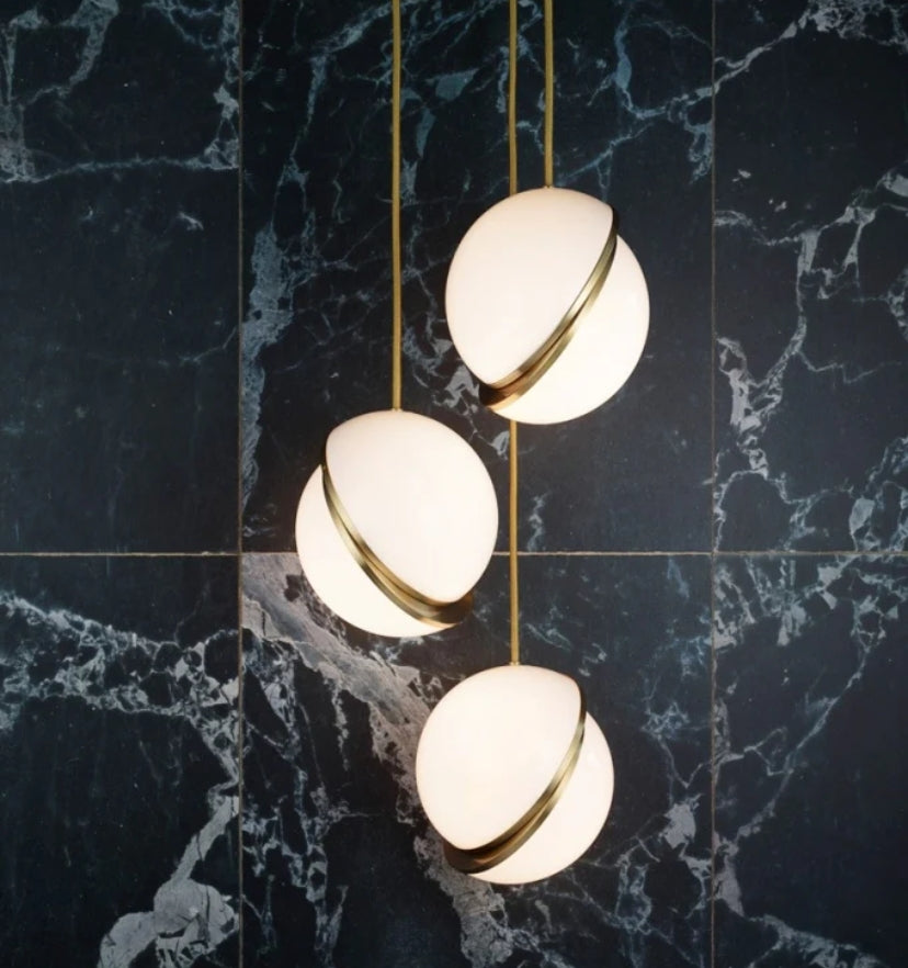 Crescent Pendant Lamp - Yiarolight