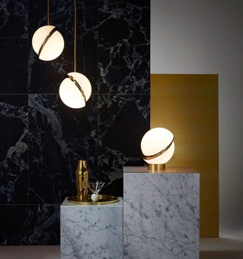 Crescent Pendant Lamp - Yiarolight
