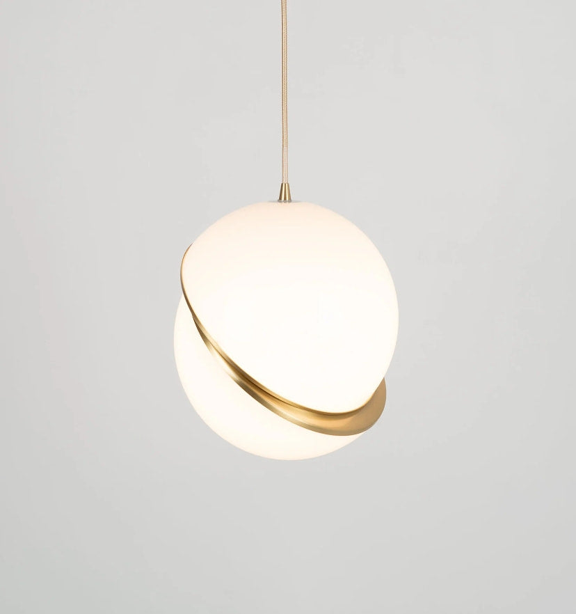 Crescent Pendant Lamp - Yiarolight