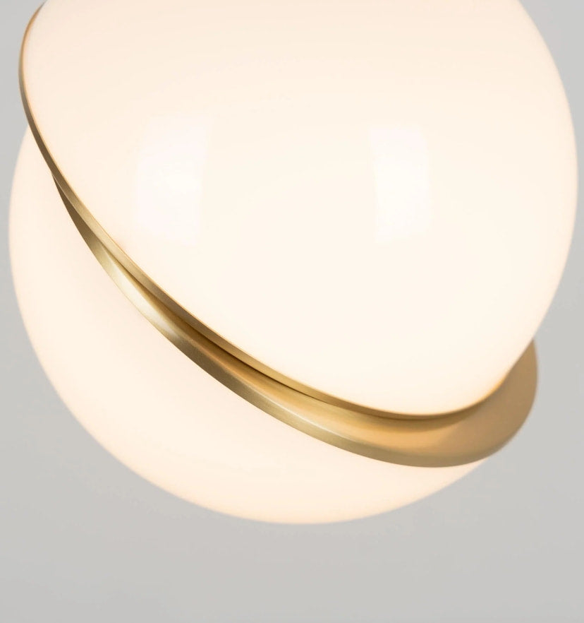 Crescent Pendant Lamp - Yiarolight
