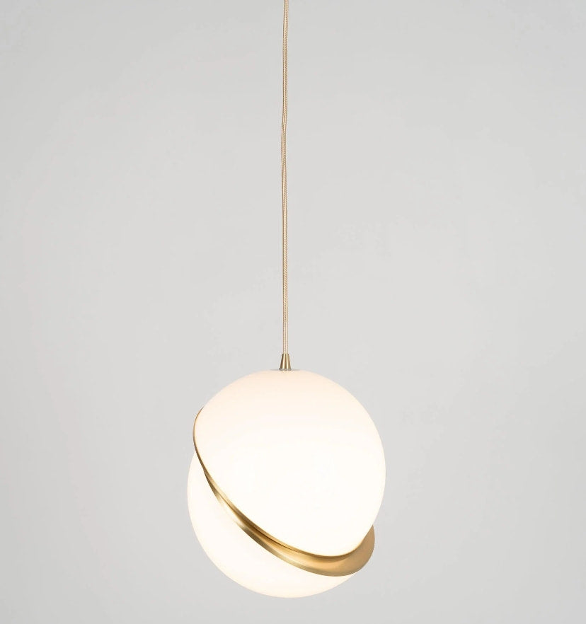 Crescent Pendant Lamp - Yiarolight
