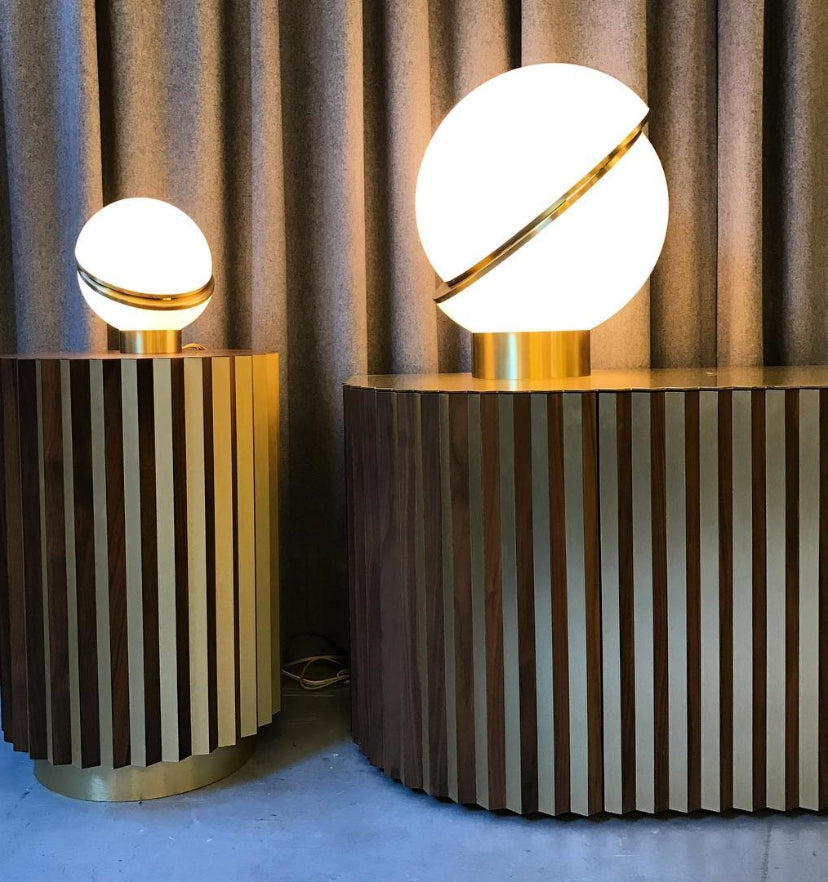 Crescent Table Lamp - Yiarolight