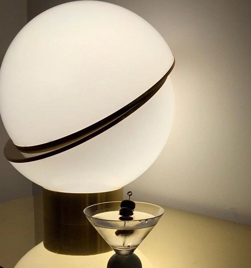 Crescent Table Lamp - Yiarolight