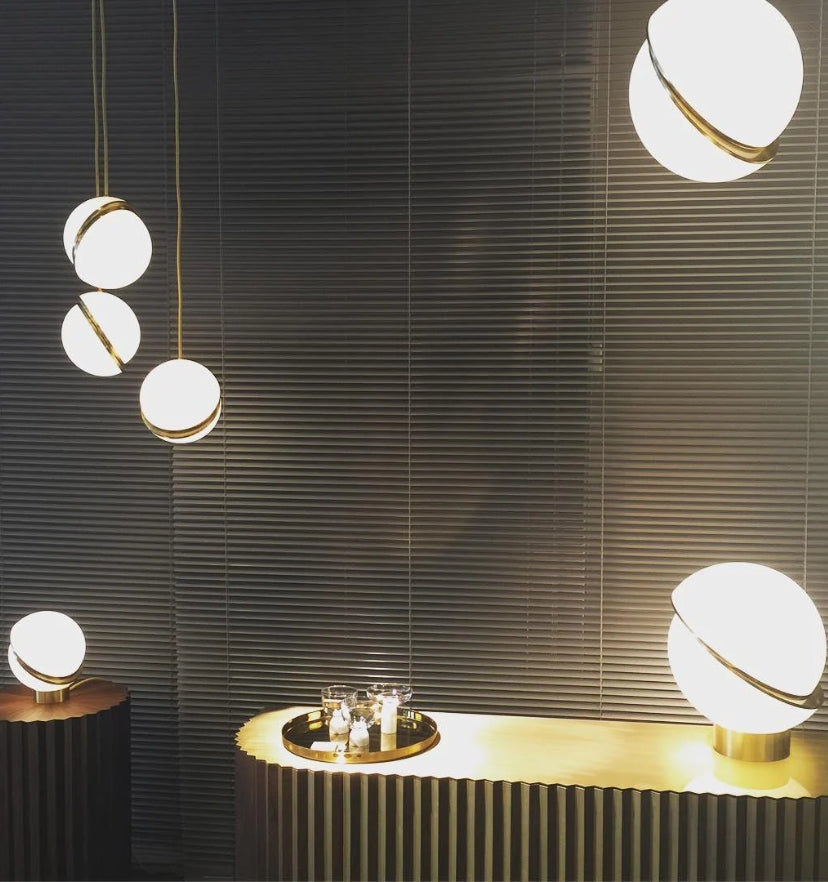 Crescent Table Lamp - Yiarolight