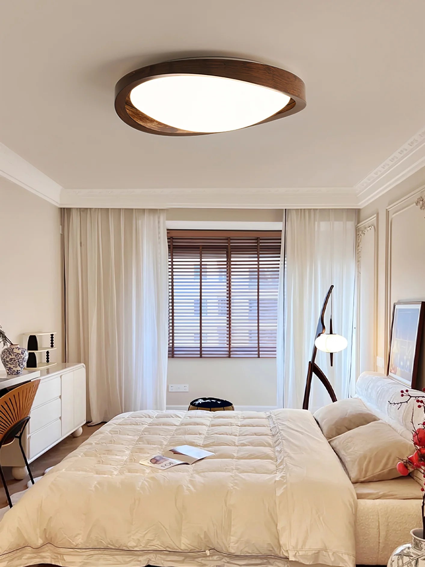 Curved Edge Ceiling Light - Auraolight