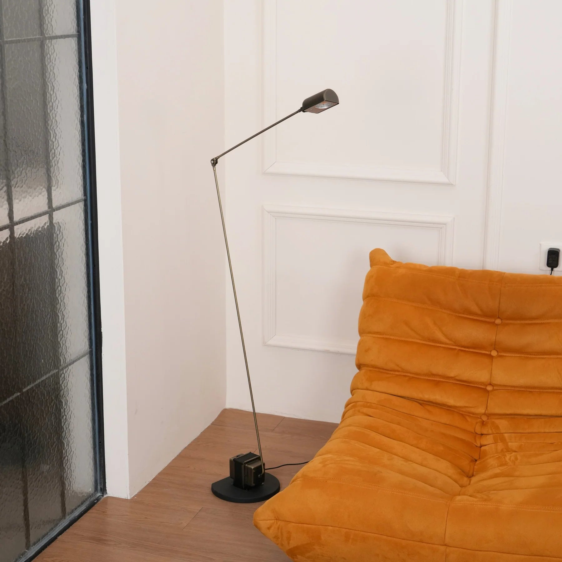 Dynamo Floor Lamp - Yiarolight