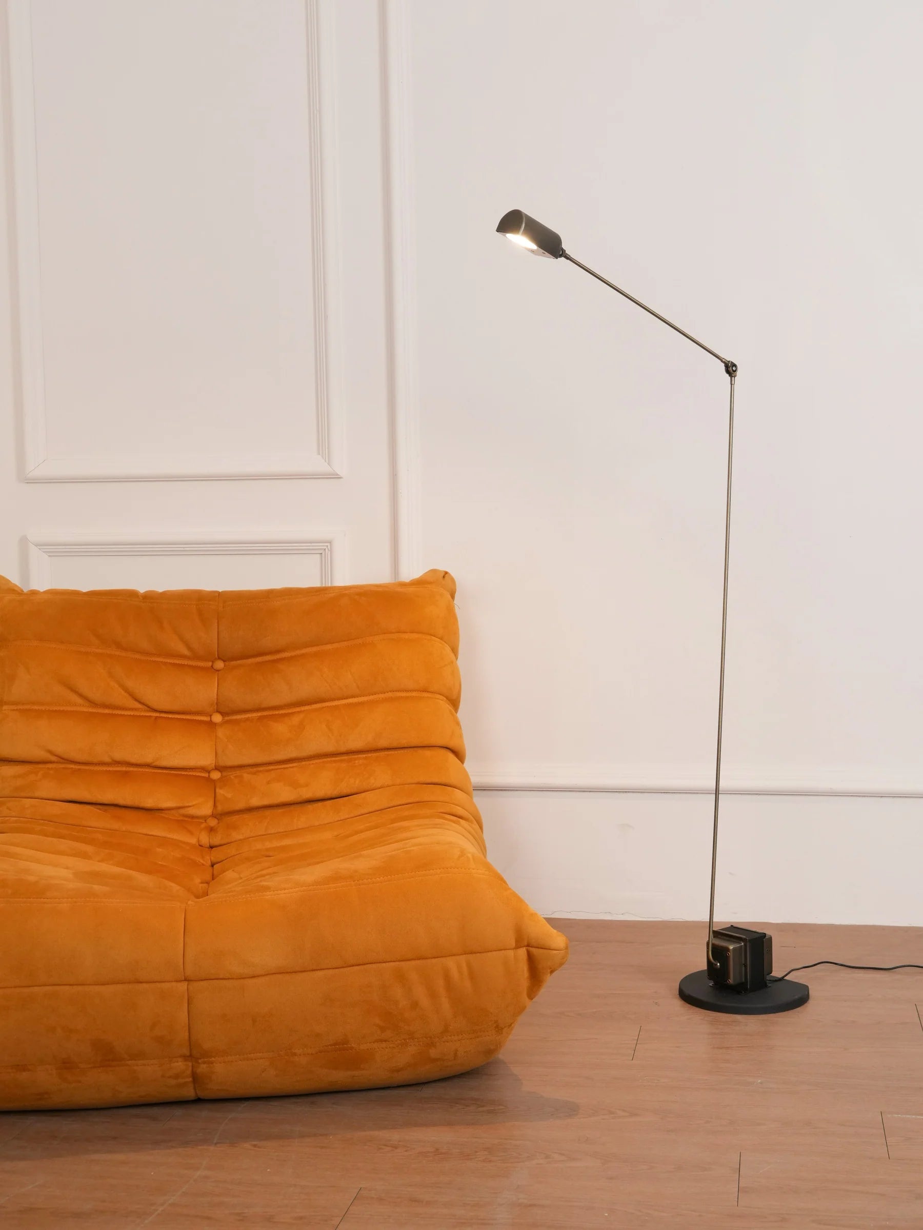 Dynamo Floor Lamp - Yiarolight