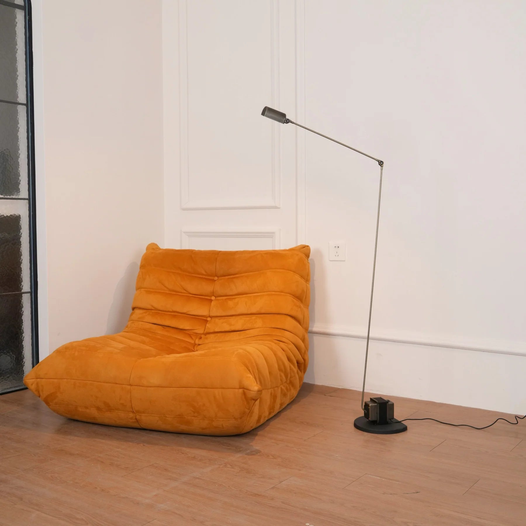 Dynamo Floor Lamp - Yiarolight