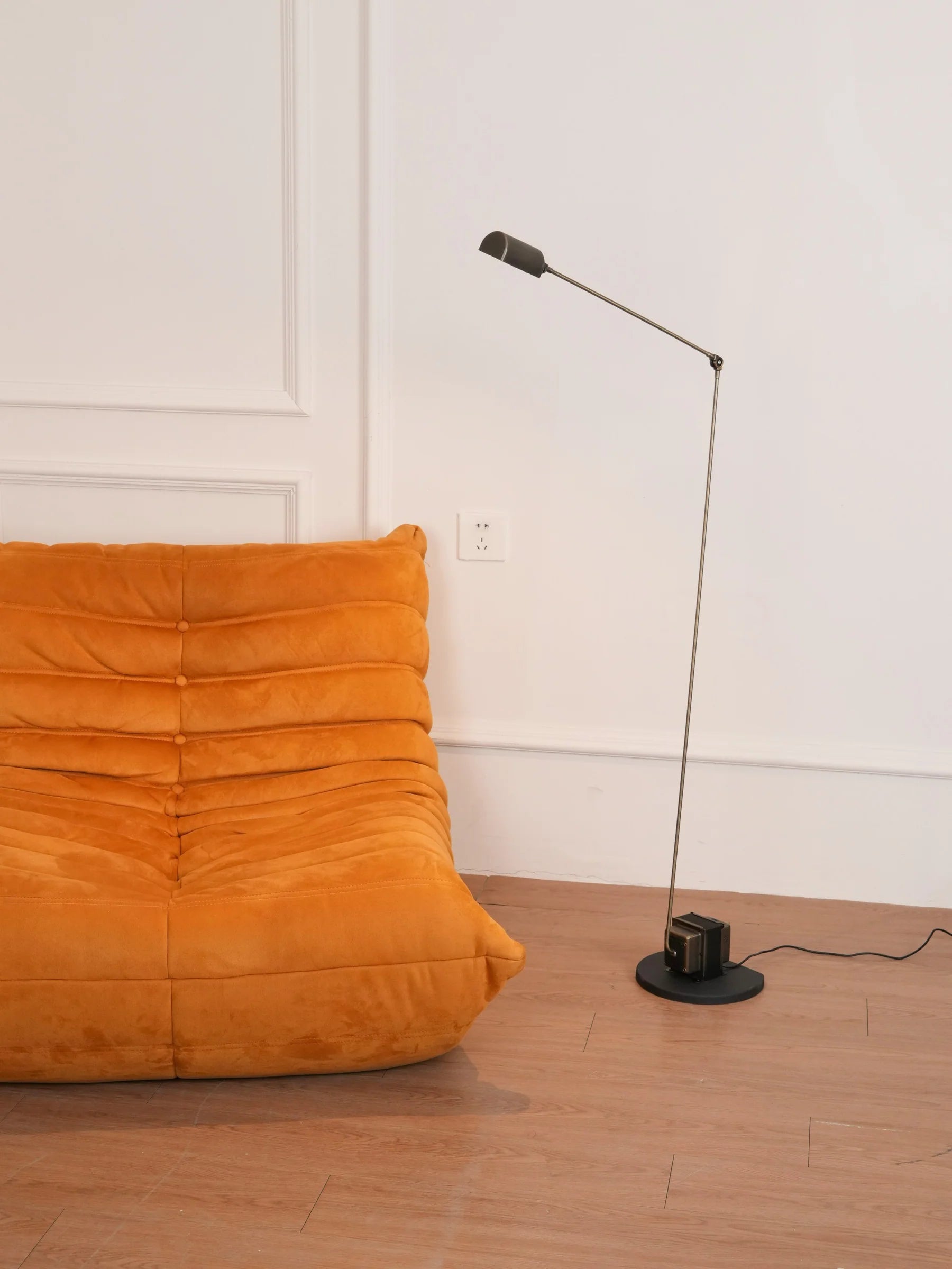 Dynamo Floor Lamp - Yiarolight