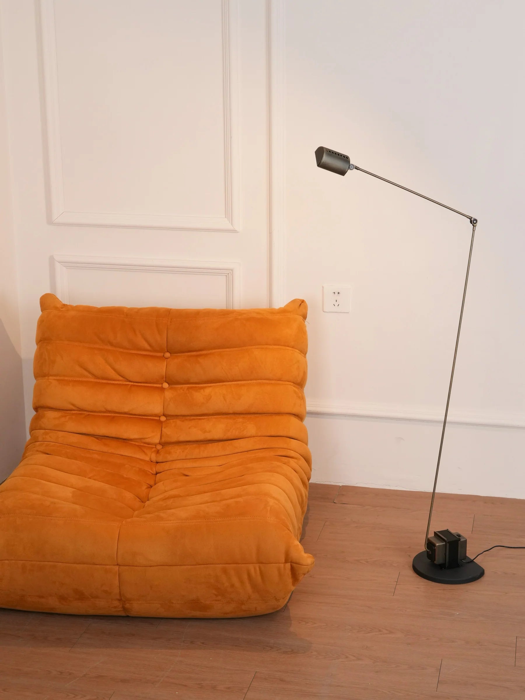 Dynamo Floor Lamp - Yiarolight