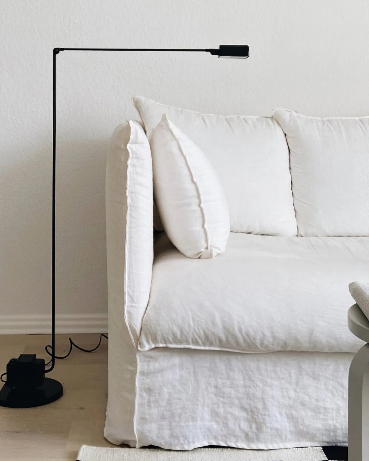 Dynamo Floor Lamp - Yiarolight