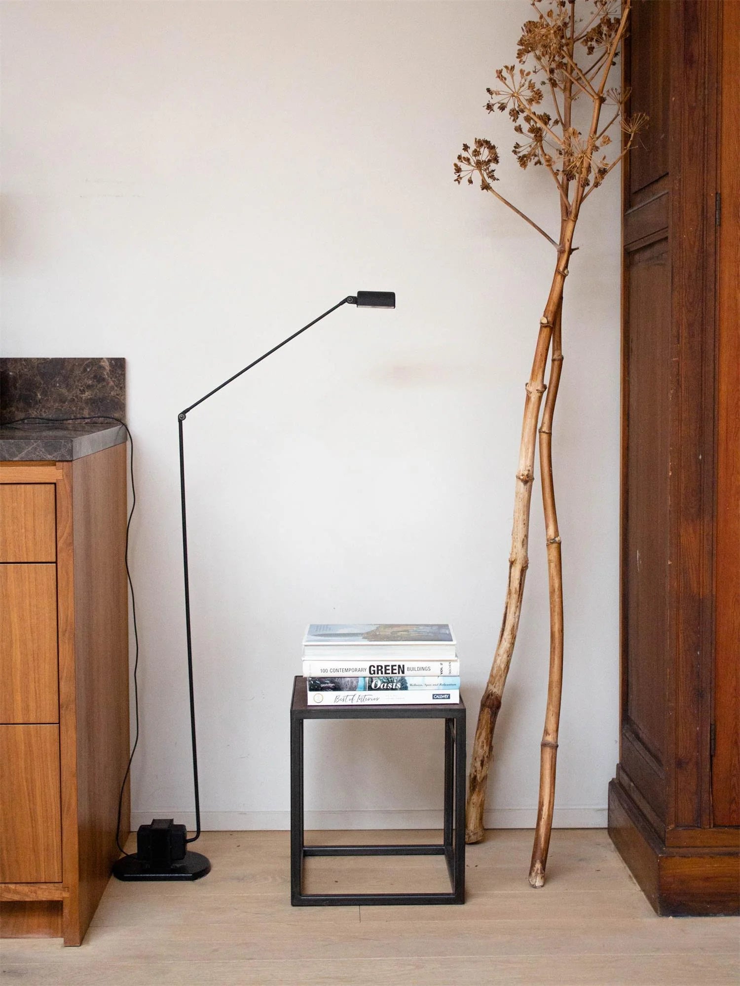 Dynamo Floor Lamp - Yiarolight