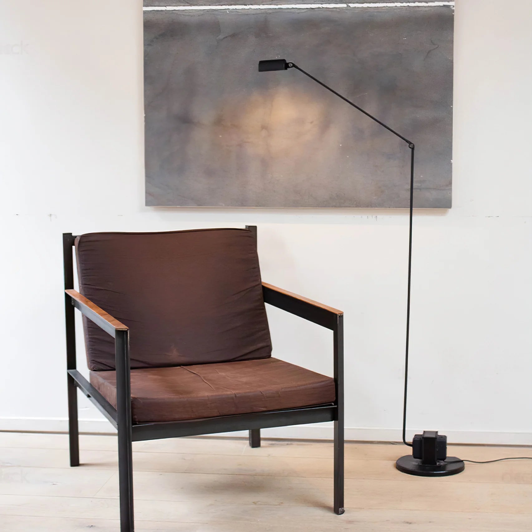 Dynamo Floor Lamp - Yiarolight