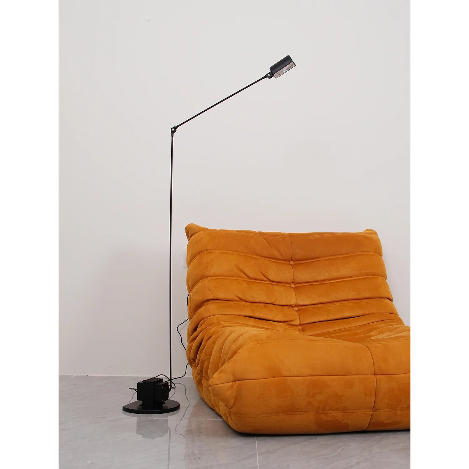Dynamo Floor Lamp - Yiarolight